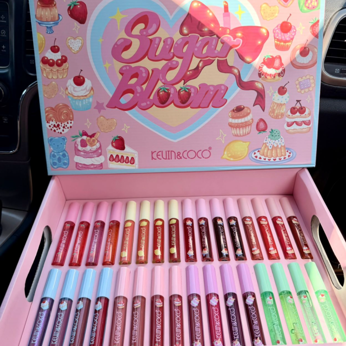 caja de labiales kevin & coco