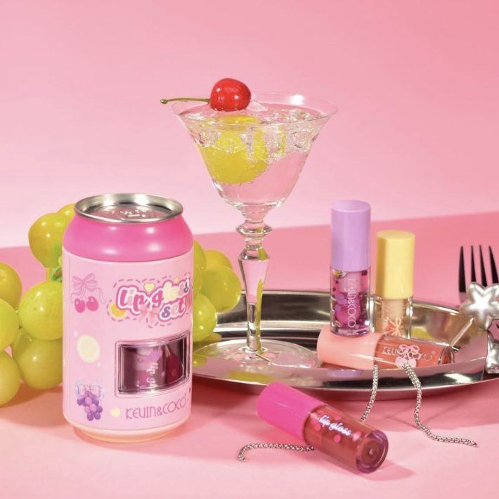 Lata con glosses de kevin & coco